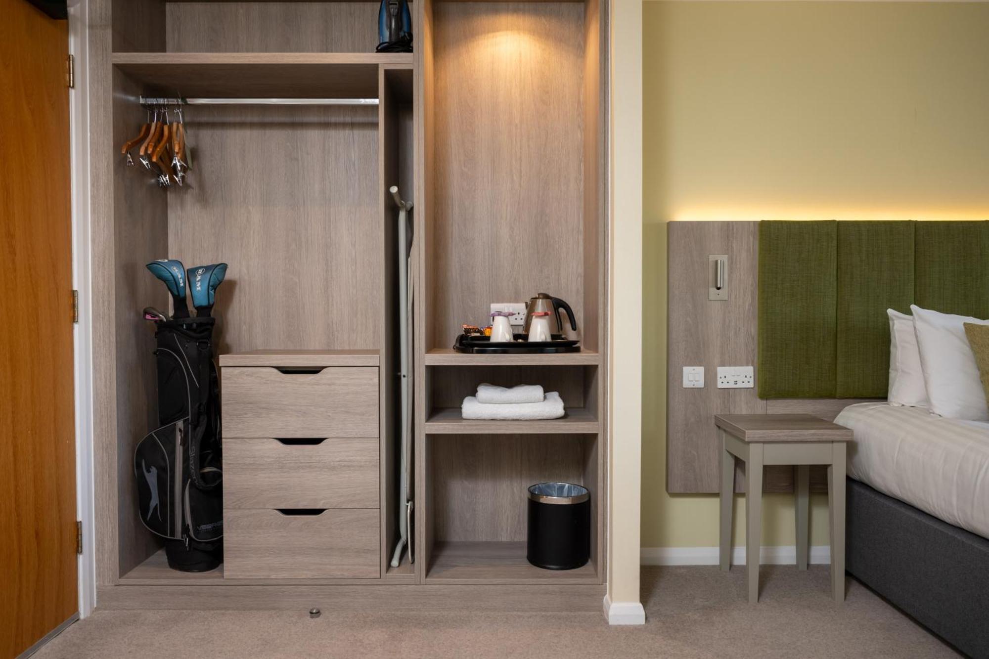 Hellidon Lakes Hotel Daventry Ngoại thất bức ảnh