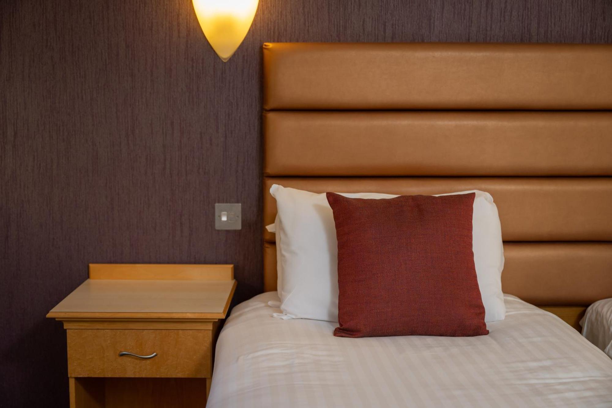 Hellidon Lakes Hotel Daventry Ngoại thất bức ảnh
